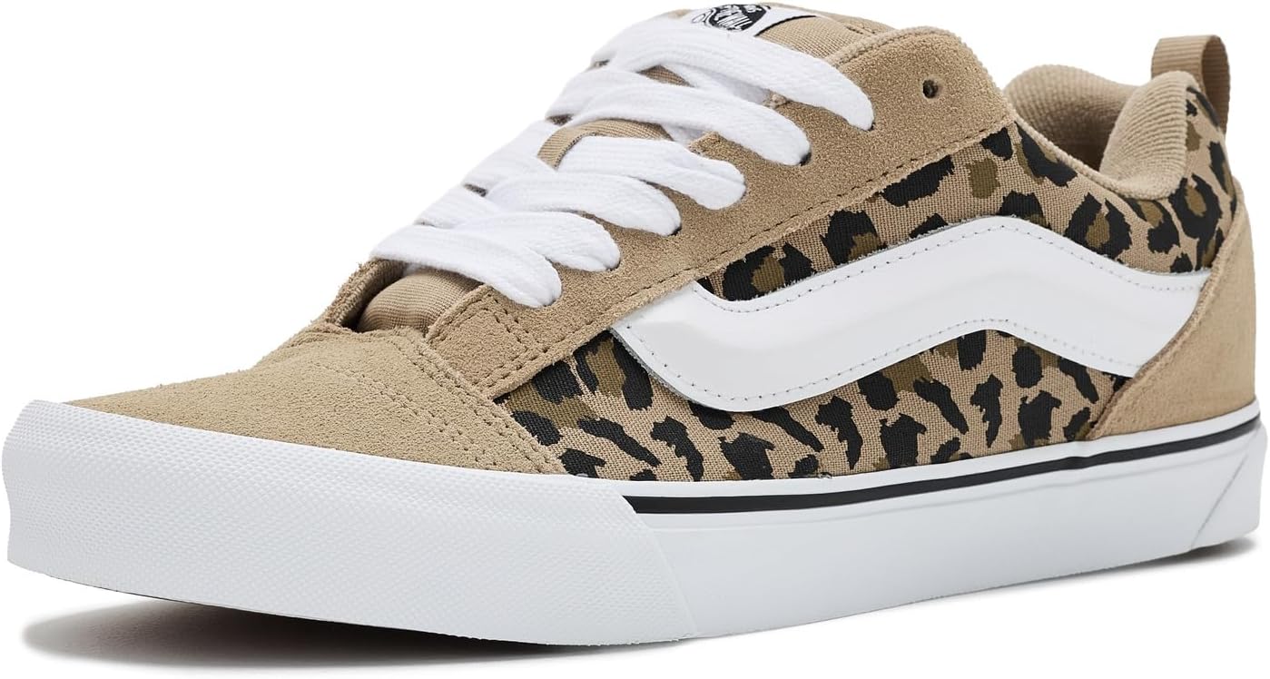 Vans Unisex Adult Knu Skool Shoe - '90s Retro Puffy Low-Top Fashion Sneakers for Men & Women