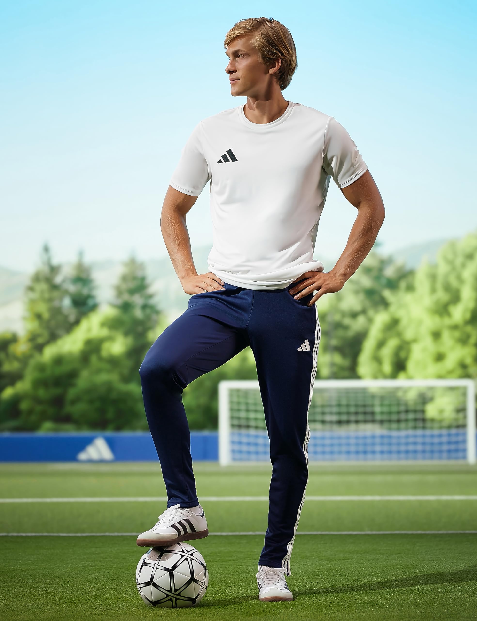 adidas Unisex-Adult Samba Indoor Shoe | Soccer Shoes