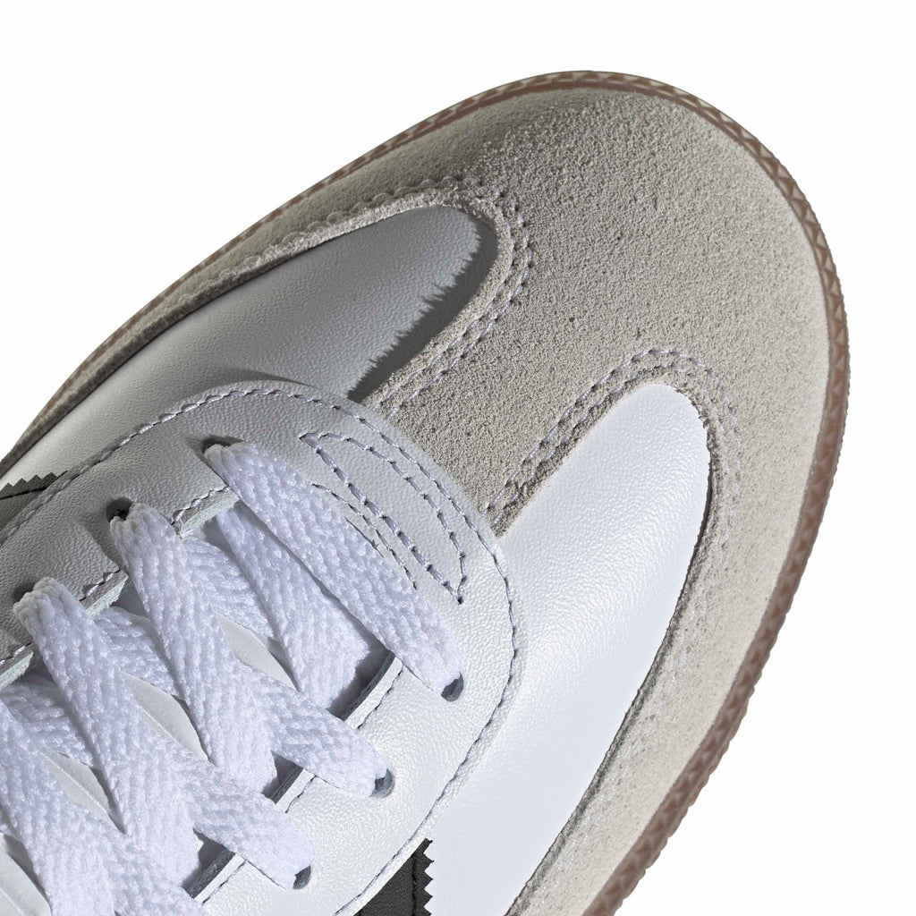 adidas Unisex-Adult Samba Indoor Shoe | Soccer Shoes