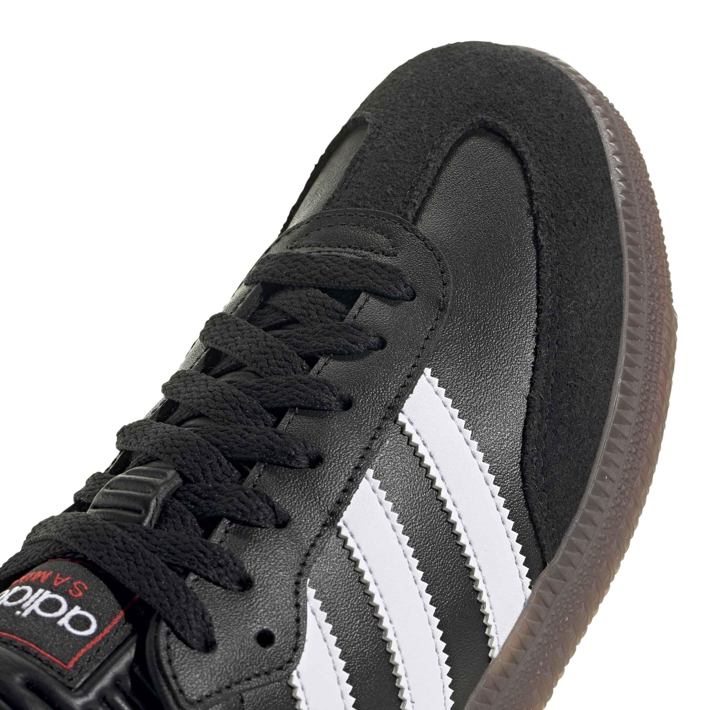 adidas Unisex-Adult Samba Indoor Shoe | Soccer Shoes