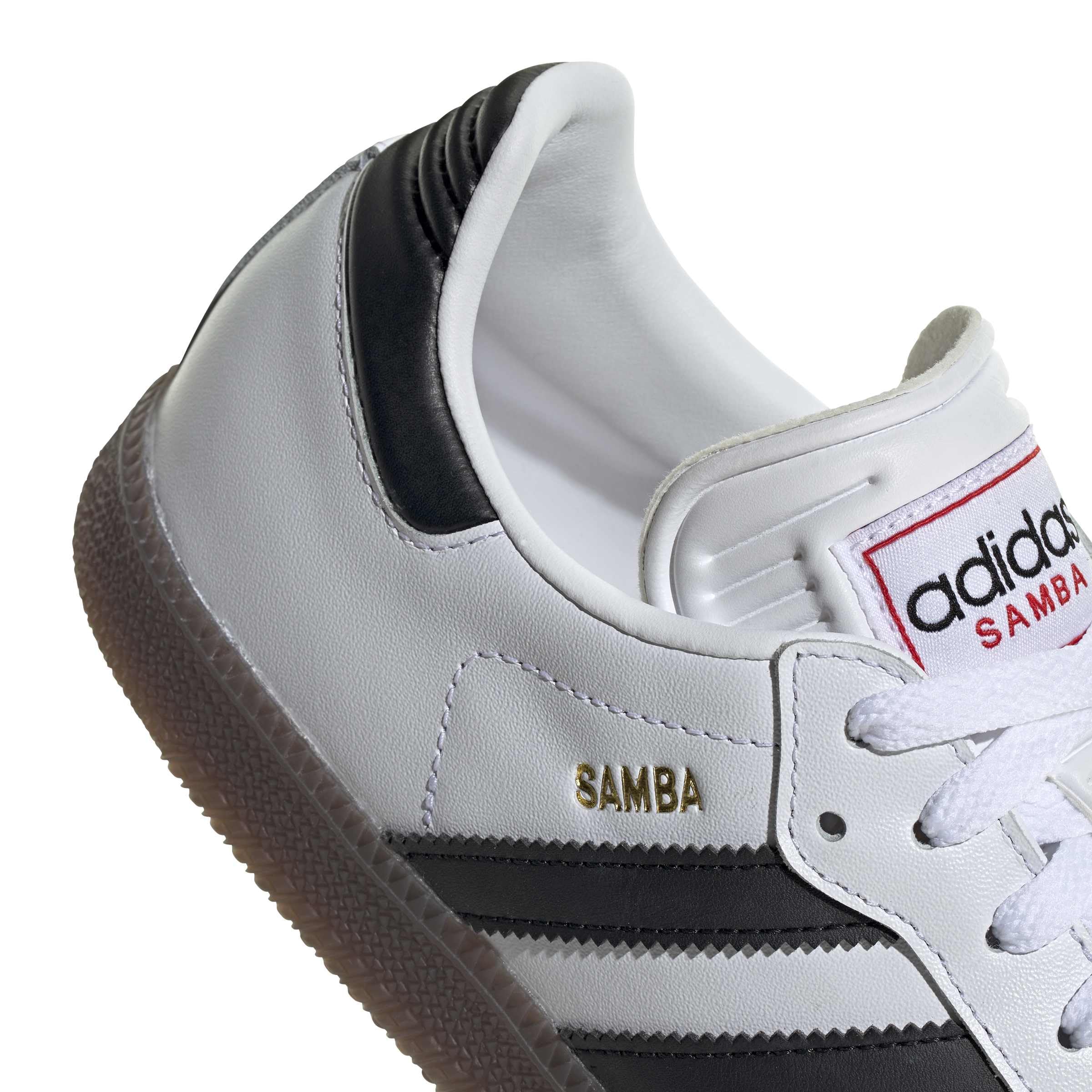 adidas Unisex-Adult Samba Indoor Shoe | Soccer Shoes